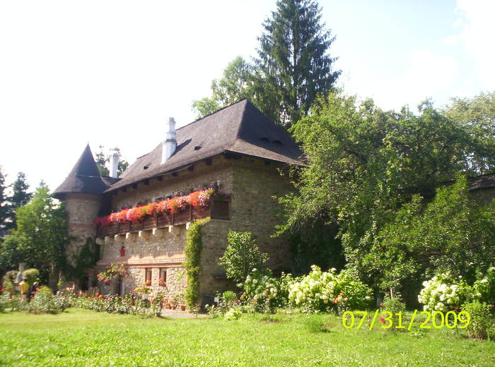 100_1487; Manastirea Moldovita.
