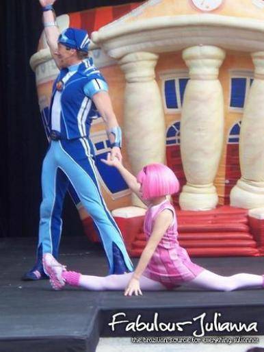 PPHWCTUKXZMNQGOGFSM - Sportacus Lazy Town