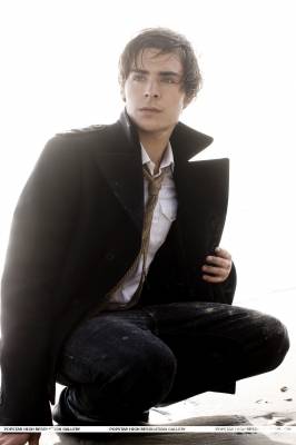 39999088 - zac efron