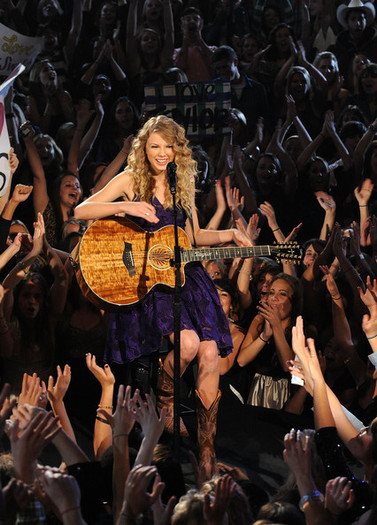 43rd+Annual+CMA+Awards+Show+3M0g0OWpUutl - Cat de mult o iubesc eu pe Taylor Swift