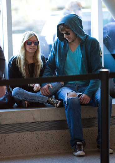 Tisdale+waits+it+out+4UGPqTItd2ql