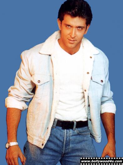 hrithik_roshan (166); Actor indian ce a devenit peste noapte un super star, din cauza filmului de succes "Kaho Naa... Pyaa
