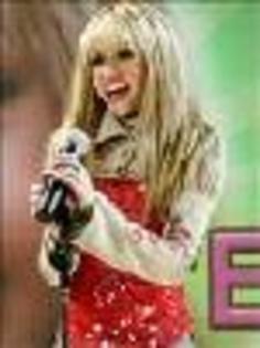 19P.2G288012-01 - toate pozele mele cu hannah montana