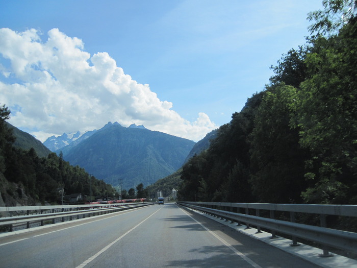 IMG_1239 - Pe valea RHONULU-de la izvoare