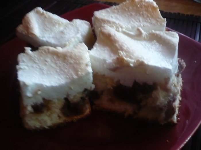 Prajitura cu fructe si bezea - Torturi-Dulciuri