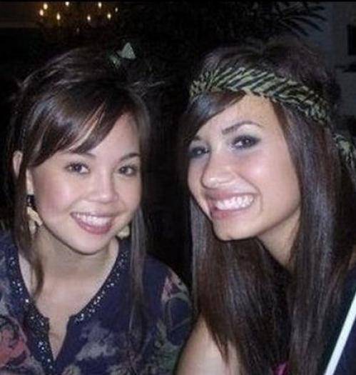 15 - Demi Lovato - And friends