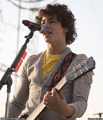 1123233078_77efd90e7a - Nick Jonas