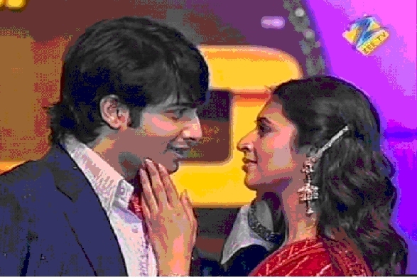 8f4ydk3 - A TA PENTRU TOTDEAUNA-BANOO MAIN TERI DULHAN pics