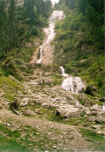 scan0018; Cascada Cailor in toata splendoarea ei
