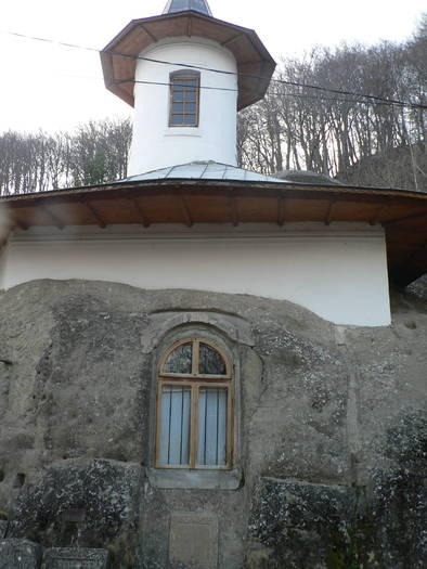 P1040436 - 2009 aprilie manastirile  cetatuia-namaesti-corbi