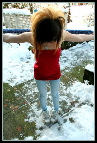 2478045757_1f33495428 - cuTe GirL - emo
