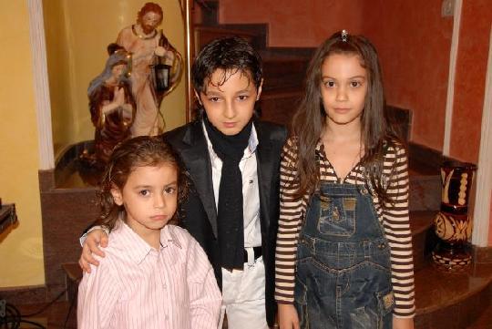 ionuty - poze  ionutz  cercel