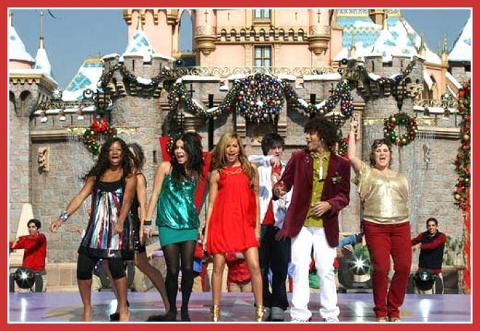 oHigh-School-Musical-xmas-we - vanessa hudgens