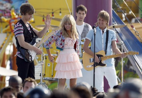Hannah+Montana+hannahmontanamovie8