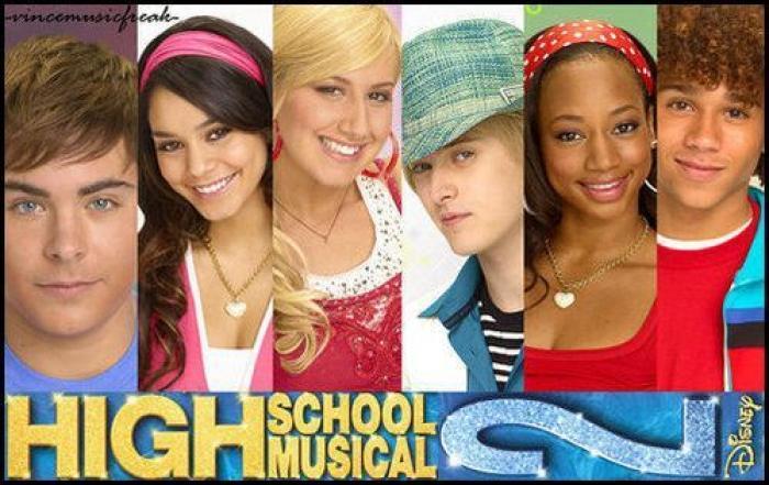 Zac Efron, Vanessa Hudgens, Ashley Tisdale, Lucas Grabeel , Monique Coleman , Corbin Bleu - High School Musical