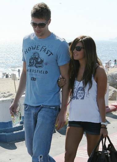 ashley-tisdale-and-scott-speer-photos-2 - ashley