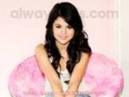 ILUCWVKQMOGPSYSDWZY - selena gomez