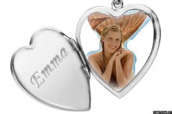 emma sirena in  medalion - poze h2o