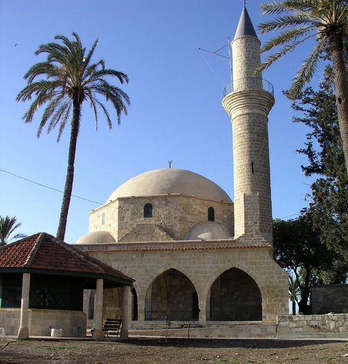 Hala Sultan Tekke Mosque in North Cyprus - Islamic Architecture Around the World