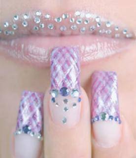 art_1113_12029031610_nails_bg[1]