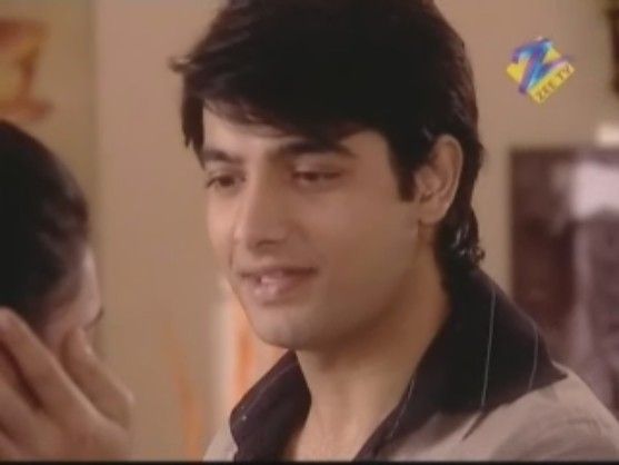 2000376321891125230_rs