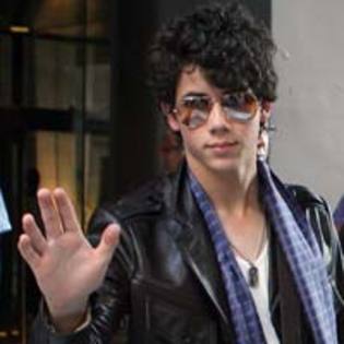 Jonas (12) - Nick glasses