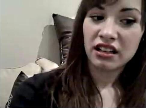 2 - Demi Lovato - Webcam strambaturi