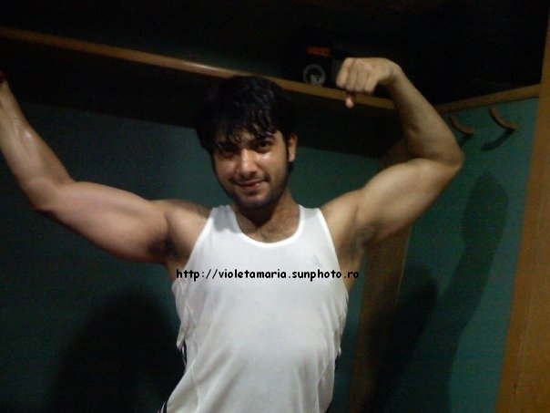 EPTUIANCJEARCSRHKKZ - ZzZzZ Poze Foarte Rare Sharad Malhotra ZzZzZ