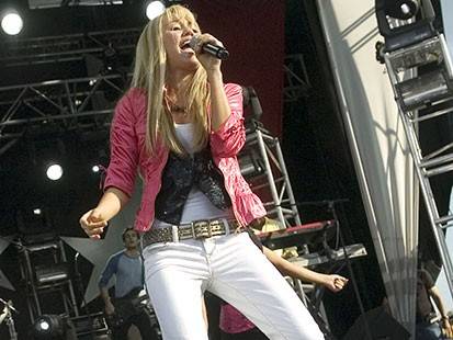 nm_hannah_montana_070621_ms - HM - Hannah Montana and Miley Cyrus