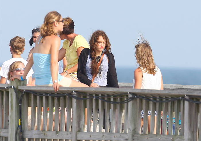 0 (379) - 00toate pozele mel cu miley cyrus00