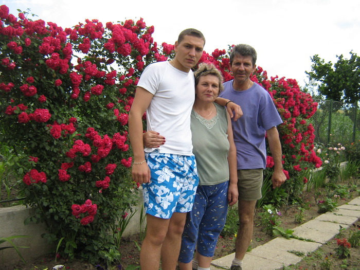 Picture 033; Familia mea... mai putin fratele :)
