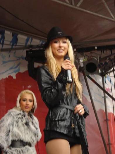 RKYHBBJHWIHWNYEXGDN - Andreea Balan