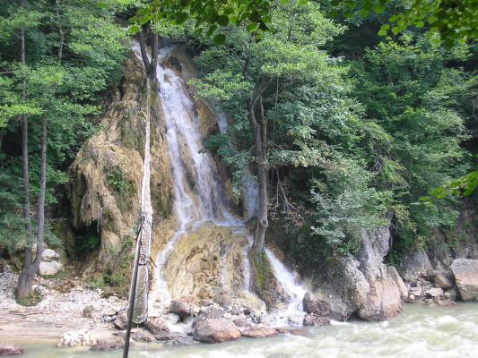 Cascada Bedeleului - Muntii Apuseni