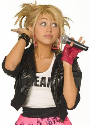 hannah_narrowweb__300x413,0 - Hannah Montana