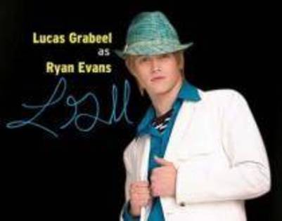 MZOVIUUSYFETOYRHMUI - Lucas Grabeel