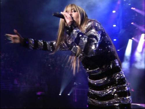 3163282174_1c5a7cb37f - miley cyrus