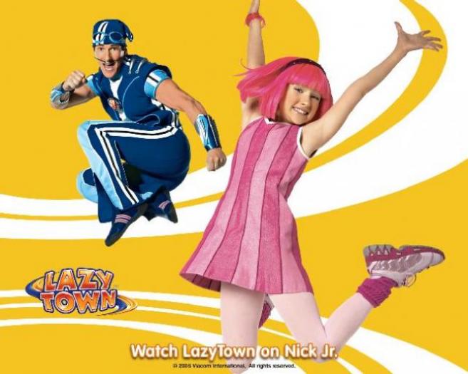 lazy town; stephanie si sportacus sar,dar stephanie intrun fel,iar sportacus in alt fel
