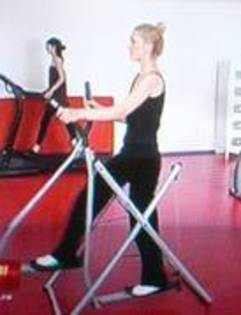 MFLZNWZMZEEZMFFFIUX - adela popescu