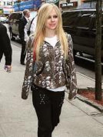 DIHMJVTKWVXXNTCSFRD - avril lavigne