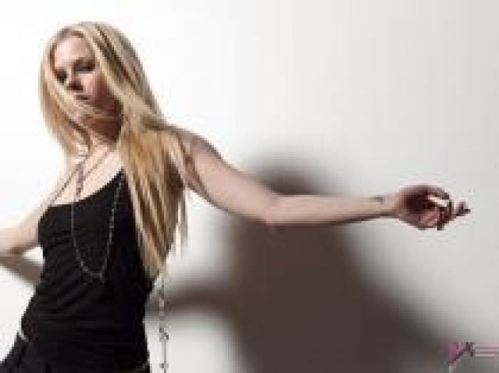 ATPZDHICCIWGZJZNAAP - avril lavigne