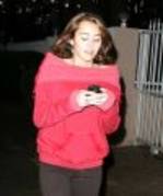 thumb_027 - miley in cartieul ei toluca lake