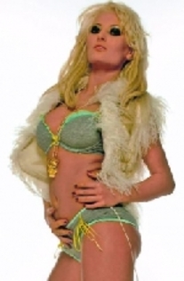 re781782846f973ef9daef55e08dc716ce2f758696bfoto1