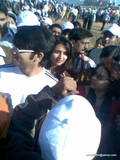 XVPQSJZHAWFEHZDCAYB - Divyanka si Sharad