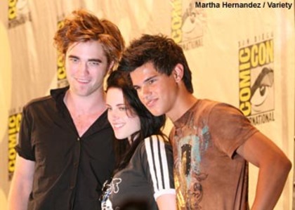 robert-kristen-taylor - New Moon