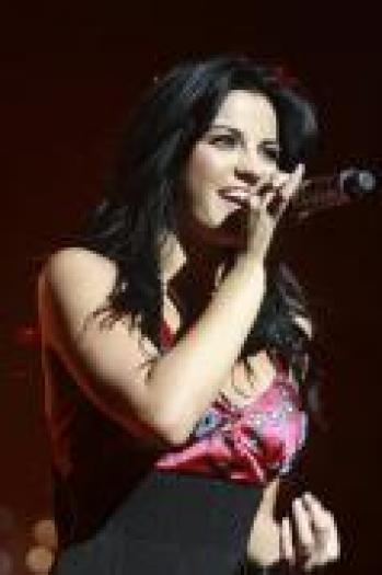 ESPTGHYDAHEDVGJUQPS - Maite Perroni