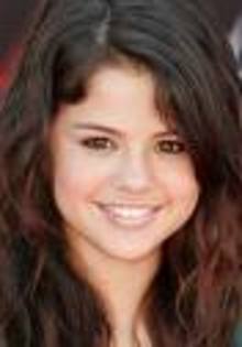 images33 - Selena Gomez