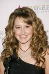 VMWHXGPARBSJWZFGQMD - ASHLEY TISDALE YOUNGER