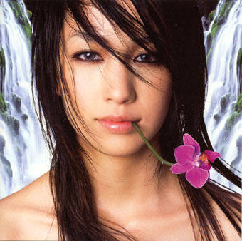 600full-mika-nakashima