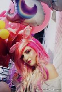 m_558ca1e148ea4766b02695c873894f79