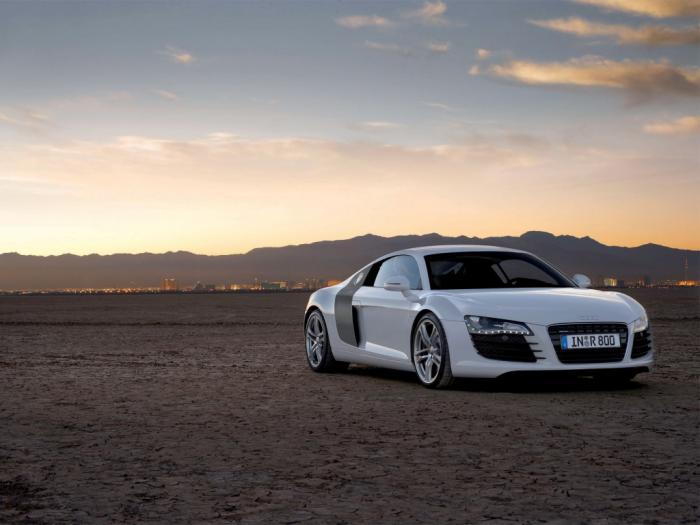 audi_r8_2007_desert-1024x768 - poze desktop